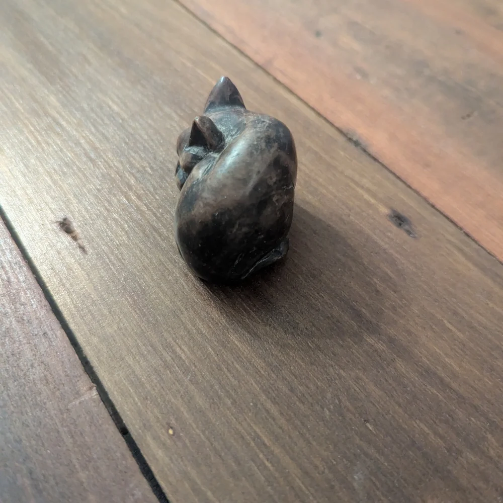 Vintage Stone Carved Curled Up Sleeping Cat Figurine -‎ Copper/Bronze Colored